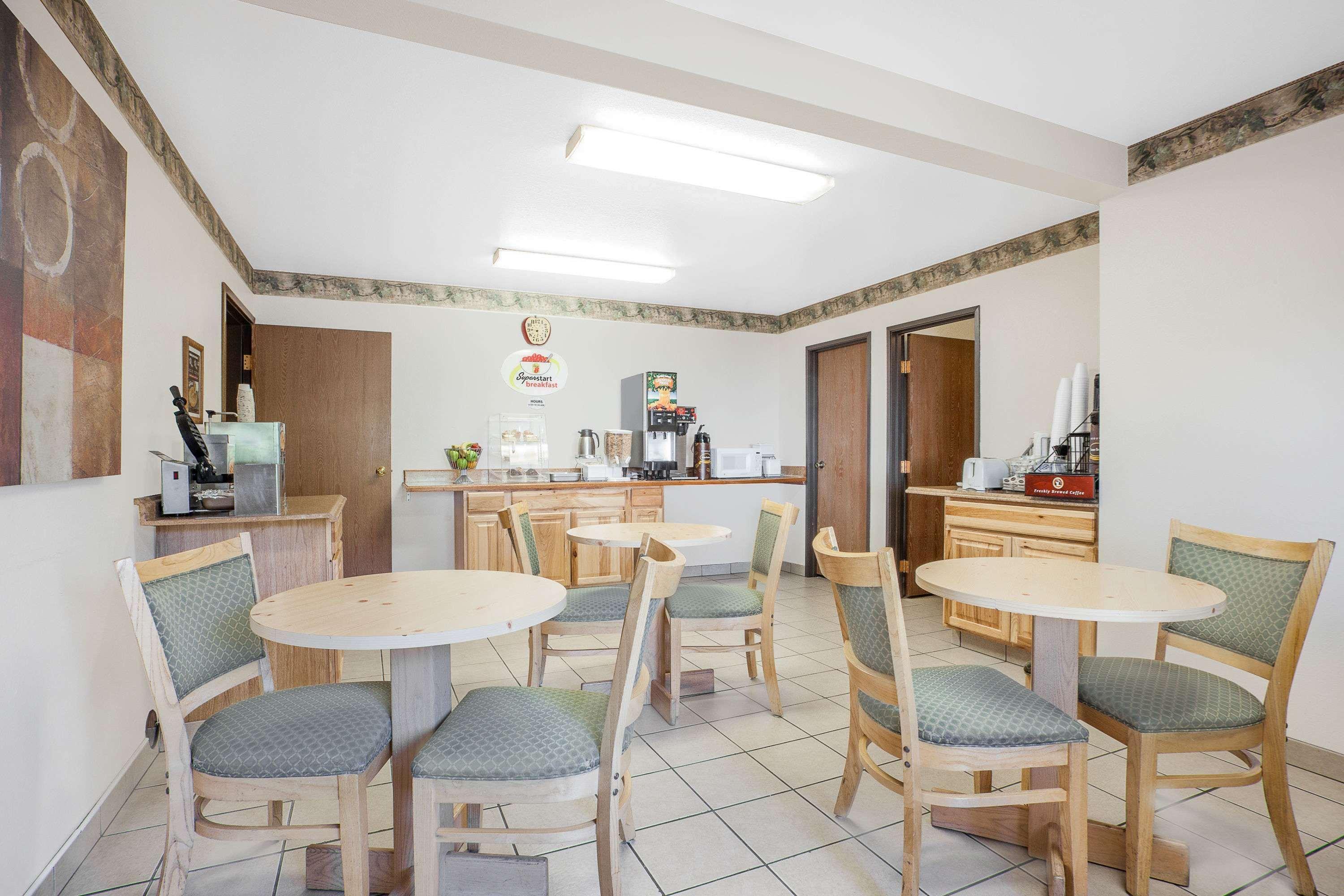 Fairbridge Inn & Suites Moscow - Pullman Экстерьер фото
